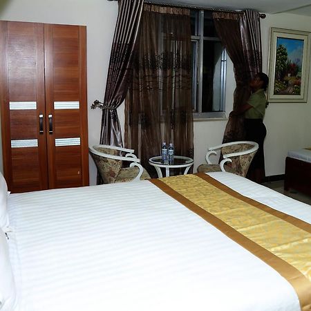 La Grande Hotel Kampala Eksteriør bilde