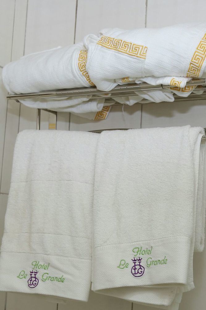 La Grande Hotel Kampala Eksteriør bilde