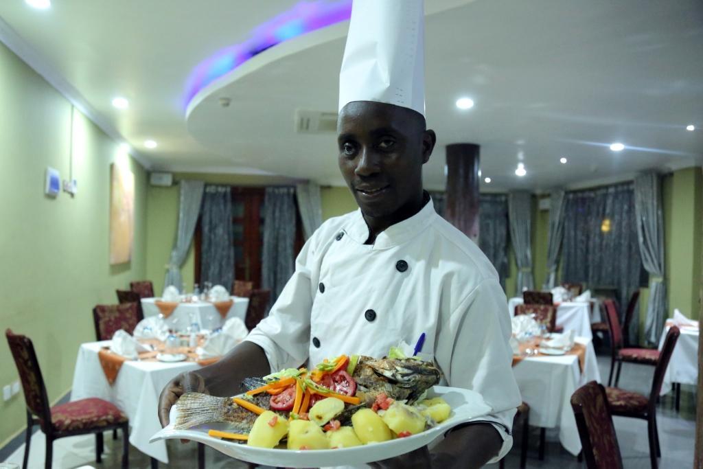 La Grande Hotel Kampala Eksteriør bilde